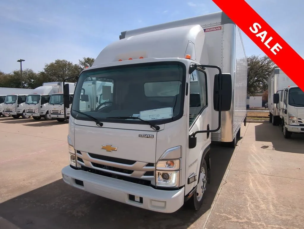 2025 Chevrolet Low Cab Forward's photo