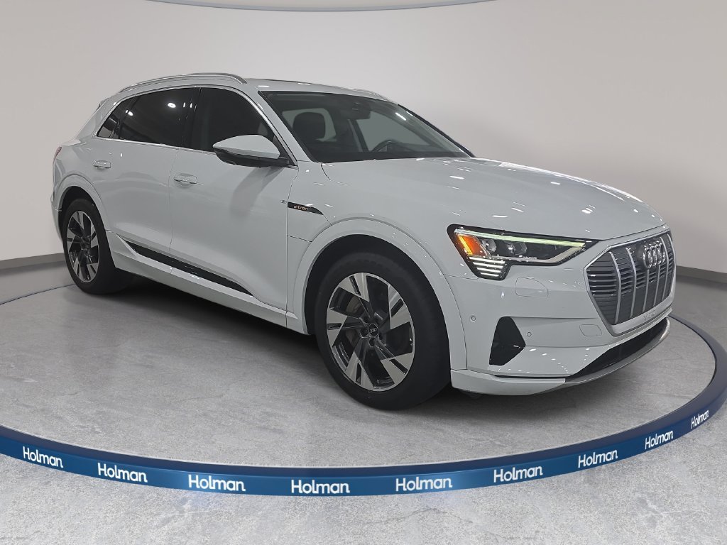 Used 2022 White Audi Premium Plus image 3