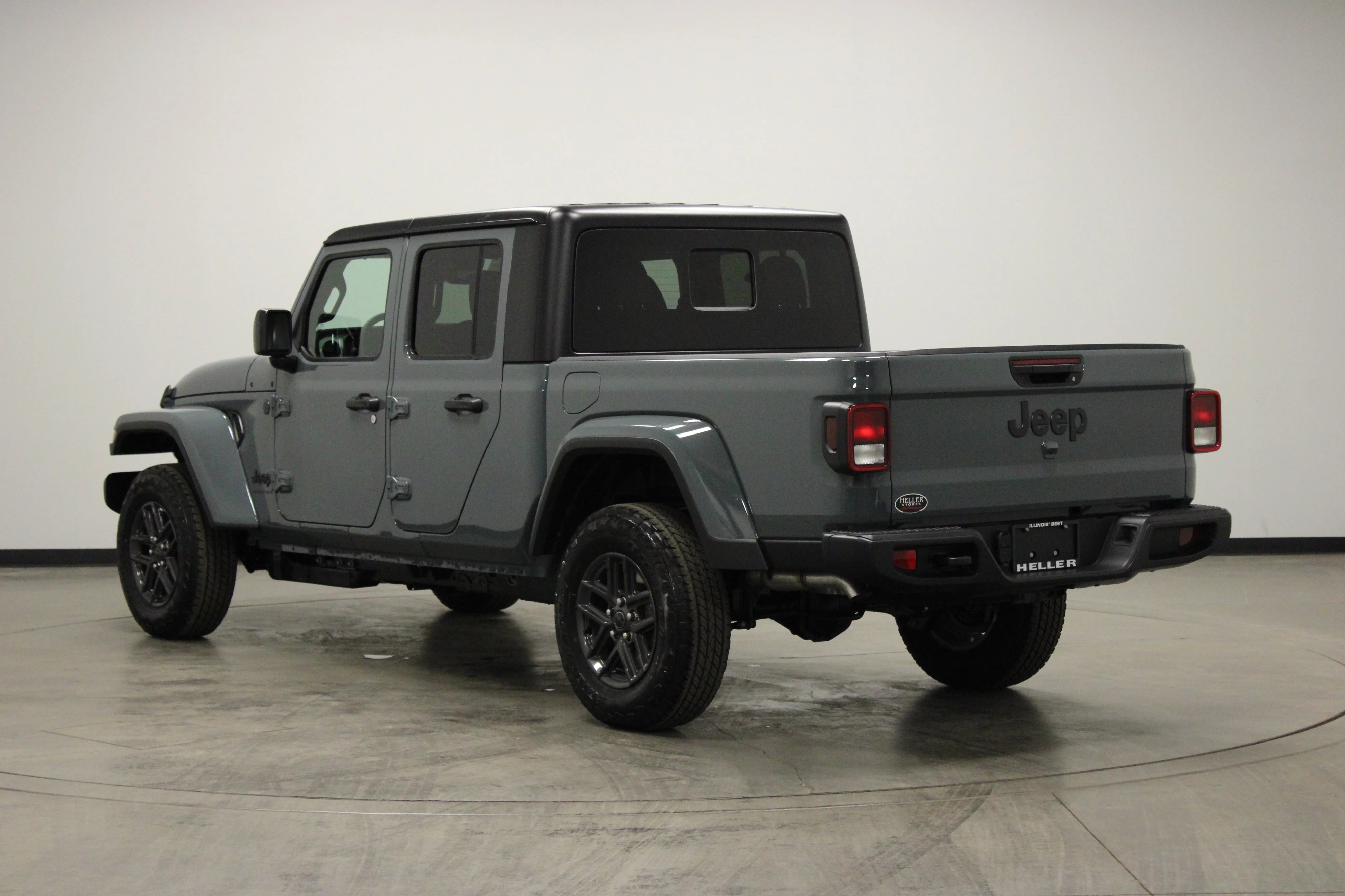 New 2026 Anvil Clear-Coat Exterior Paint Jeep Sport S image 6