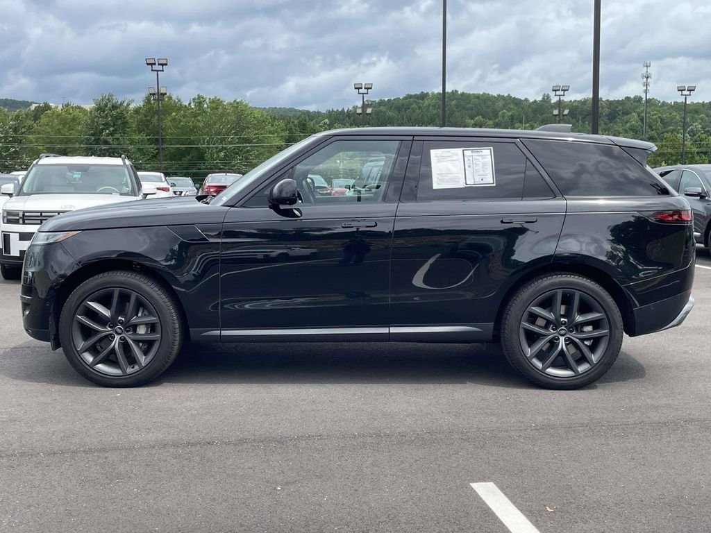 Used 2024 Black Land Rover SE image 6