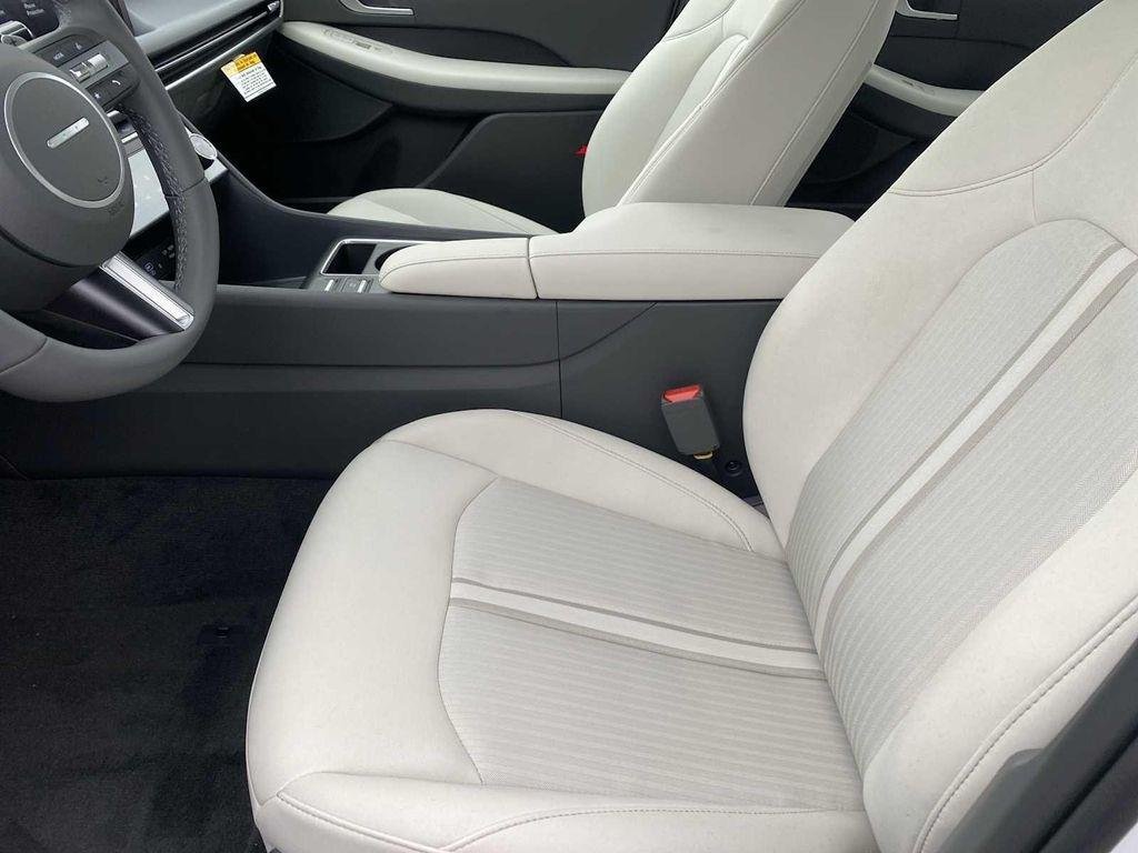 New 2026 White Hyundai SEL Sport image 26