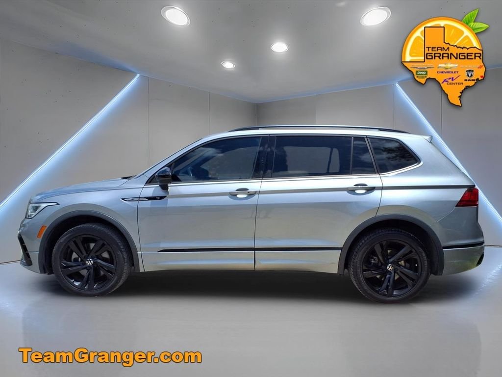 Used 2023 Silver Volkswagen 2.0T SE R-Line Black image 6