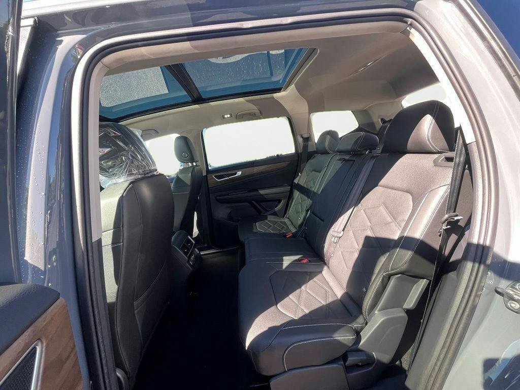 New 2026 Gray Volkswagen SE w/Technology image 21