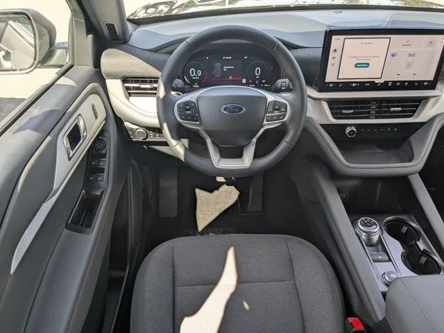 New 2027 Carbonized Gray Metallic Ford Active image 16