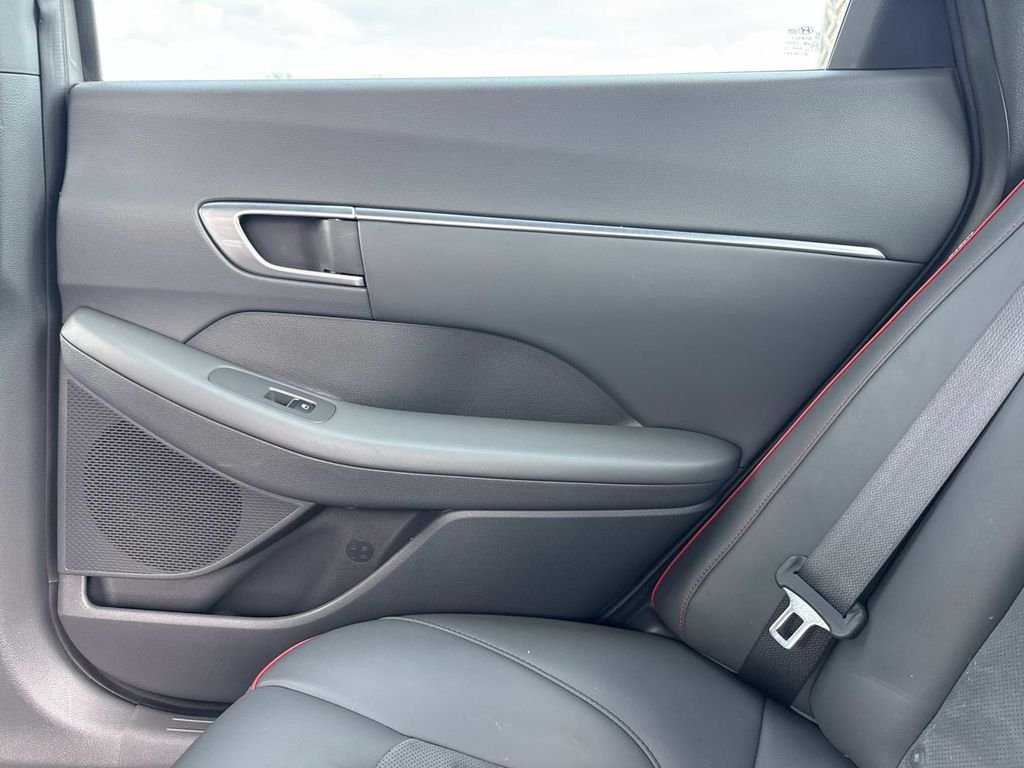 Used 2020 Gray Hyundai SEL Plus image 17