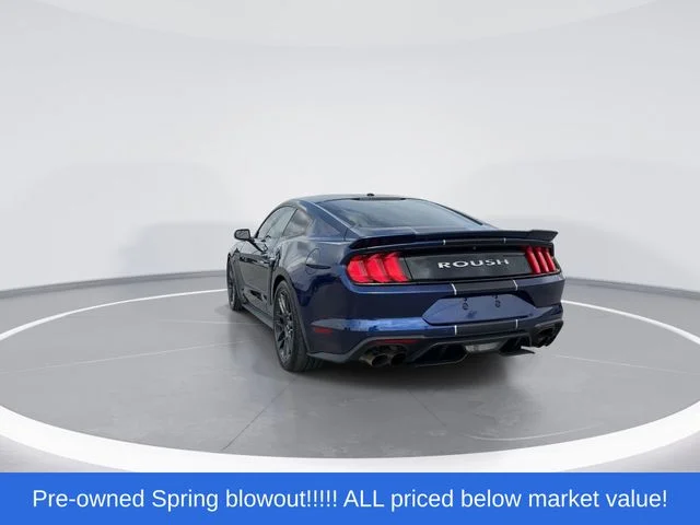 Used 2019 Blue Ford GT Premium image 6