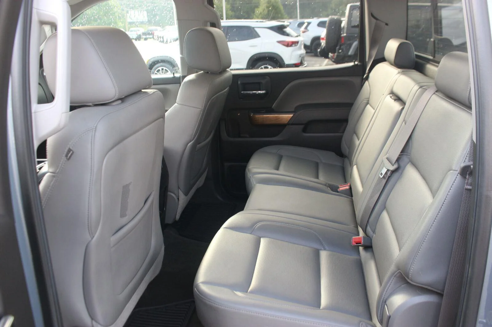 Used 2015 SLATE GREY METALLIC Chevrolet LTZ image 33