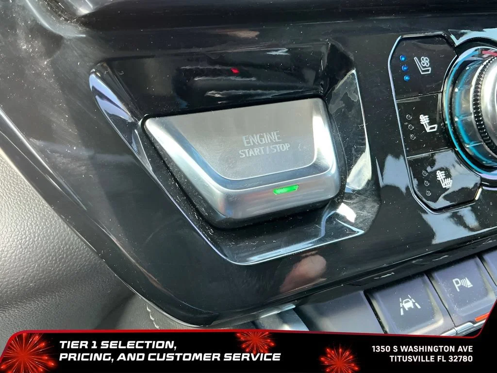 Used 2023 Onyx Black GMC Denali image 29