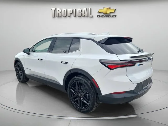 New 2026 Summit White Chevrolet LT image 3