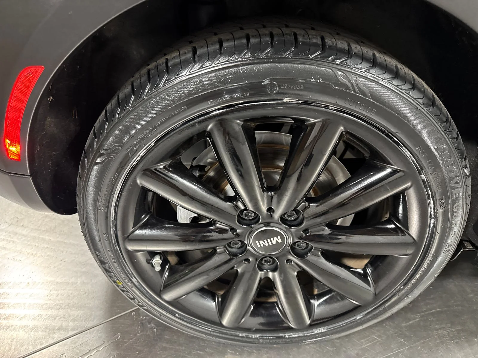 Used 2019 Gray Metallic MINI Signature image 13