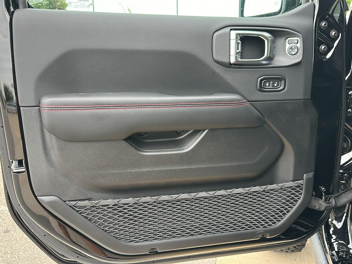 New 2026 Black Clearcoat Jeep Rubicon image 8