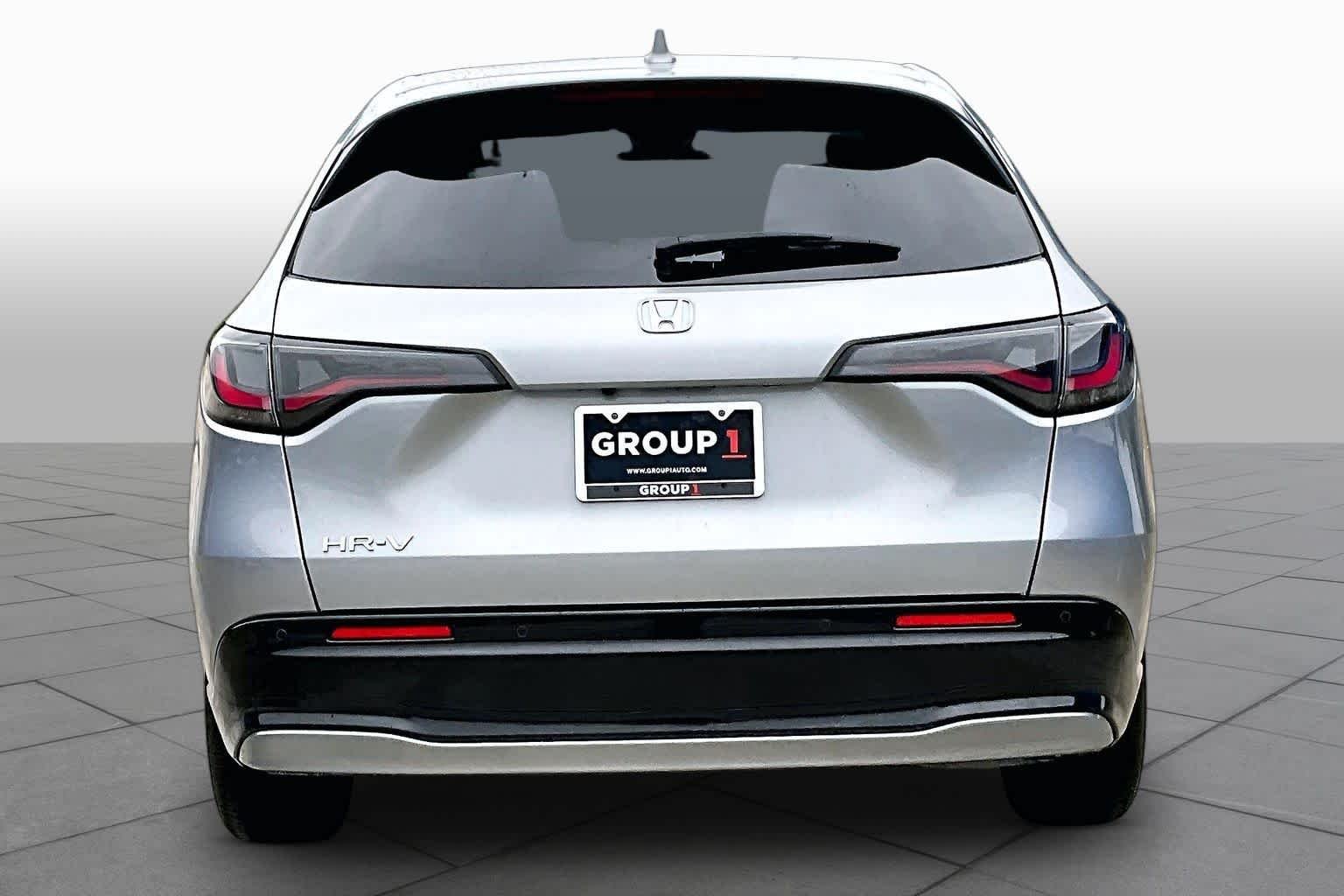 Used 2027 Solar Silver Metallic Honda EX-L image 5