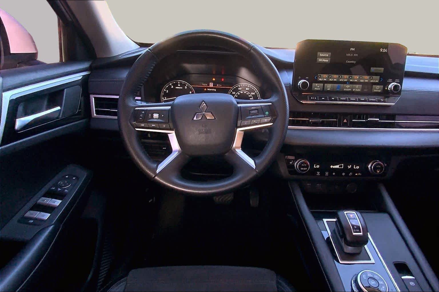 Used 2024 White Diamond Mitsubishi SE image 6