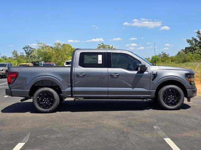 New 2026 Carbonized Gray Metallic Ford XLT image 51