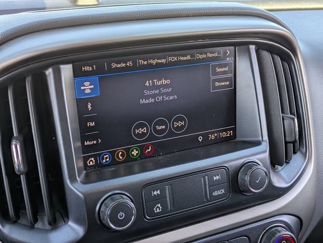 Used 2019 Black Chevrolet Z71 image 21