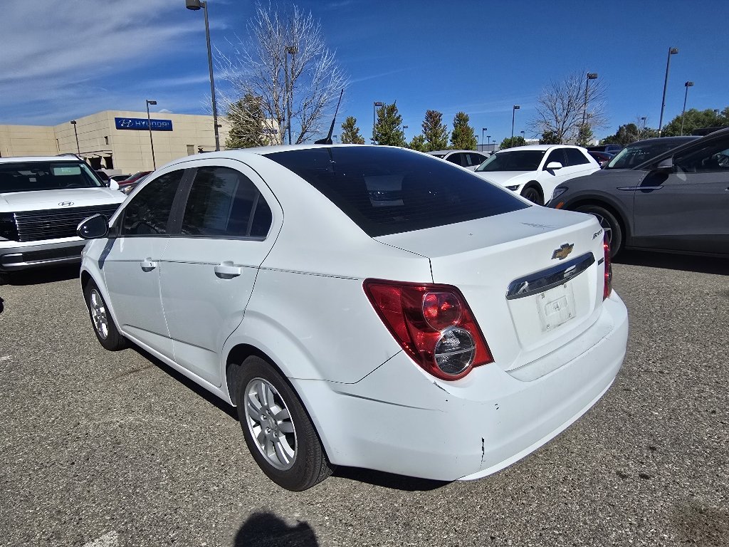 Used 2014 Summit White Chevrolet LT image 14