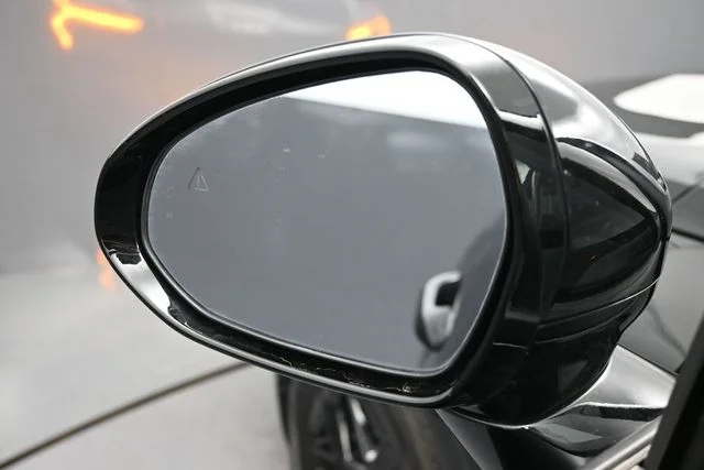 Used 2025 Black Kia LXS image 5
