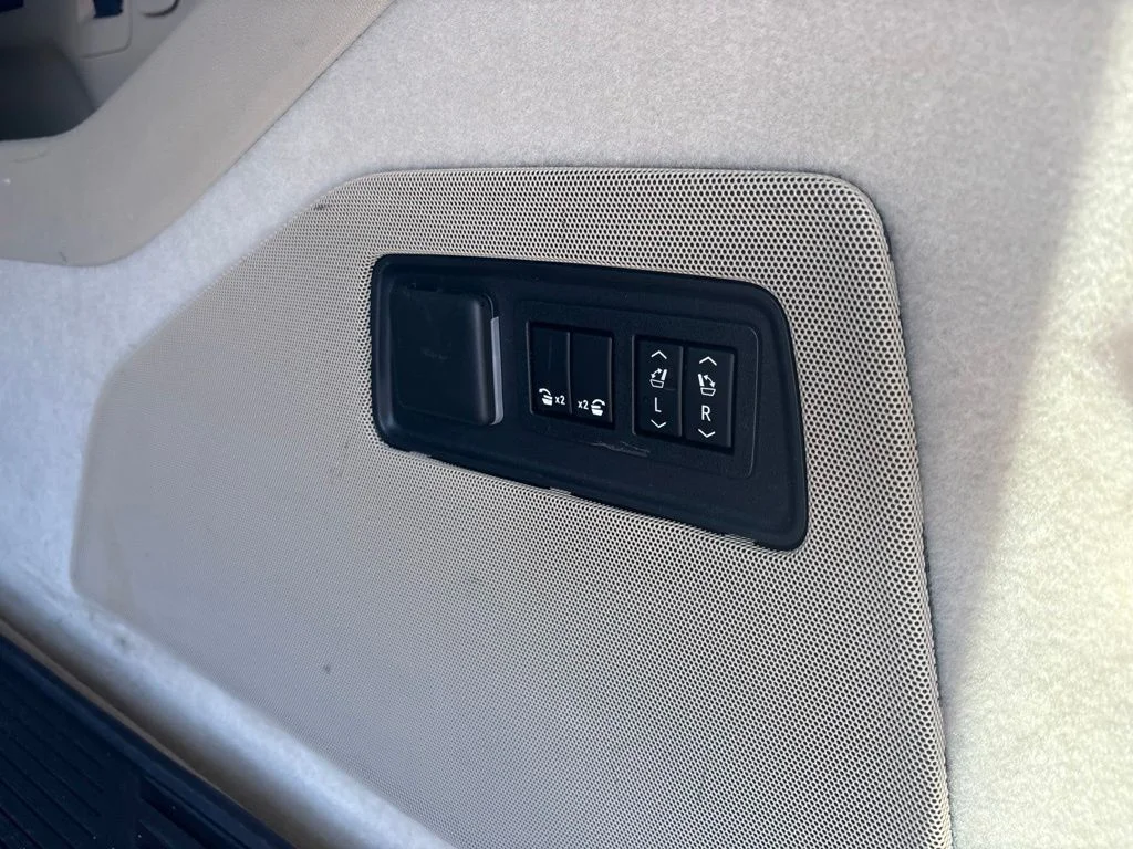 Used 2021 Beige Cadillac Premium image 23