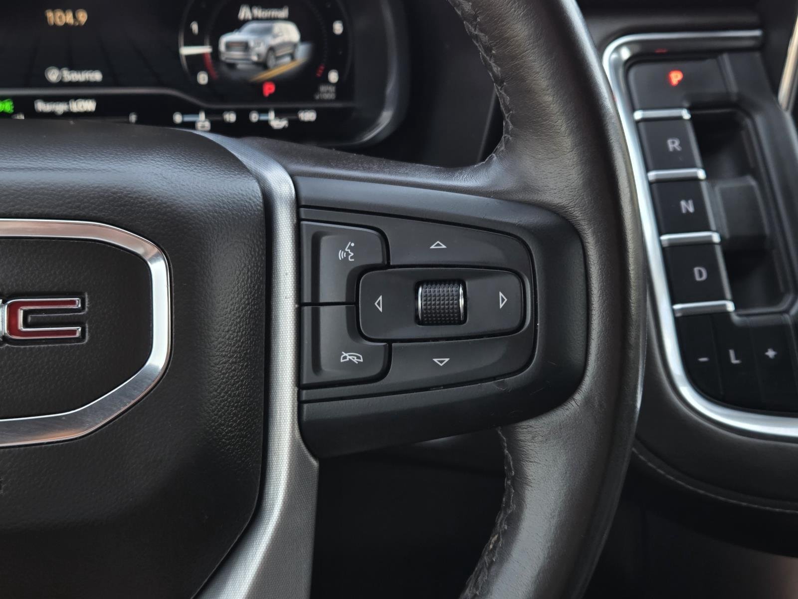 Used 2023 Summit White GMC SLE image 22