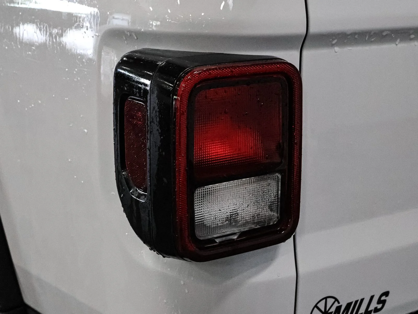 Certified Used 2021 Bright White Clearcoat Jeep Mojave image 13