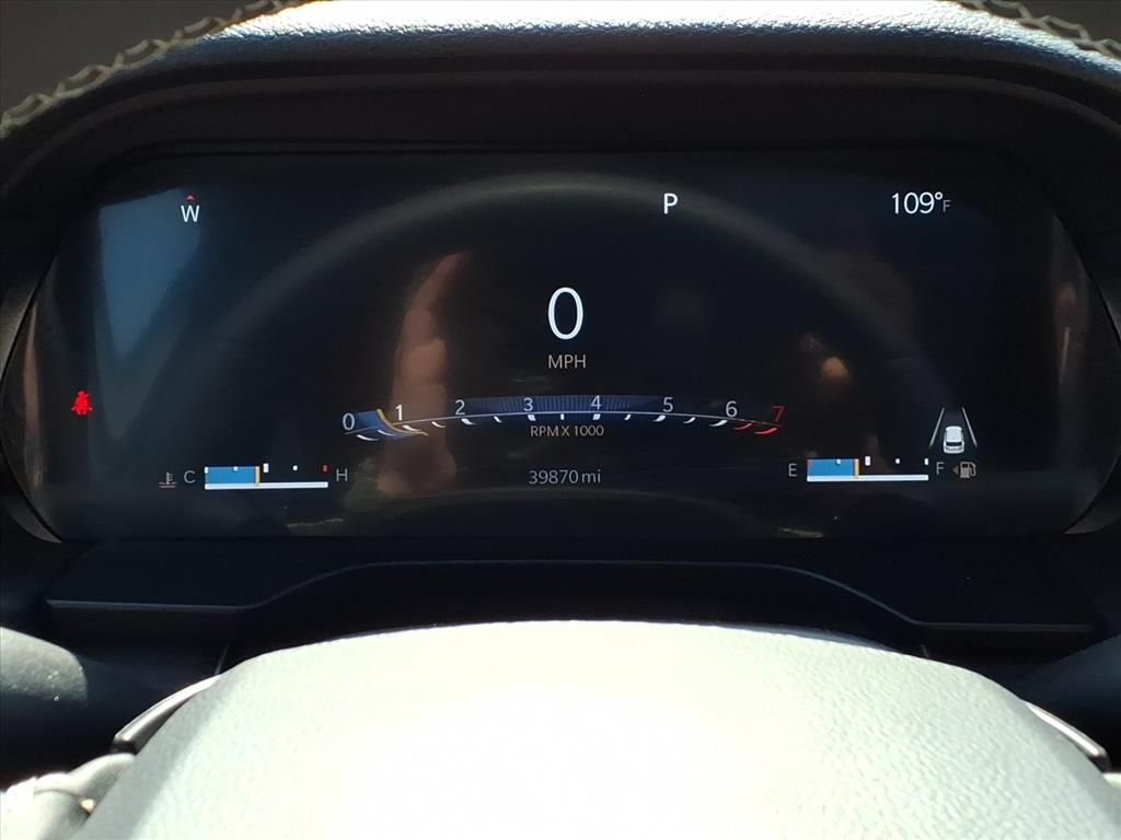 Used 2023 White Jeep Limited image 23