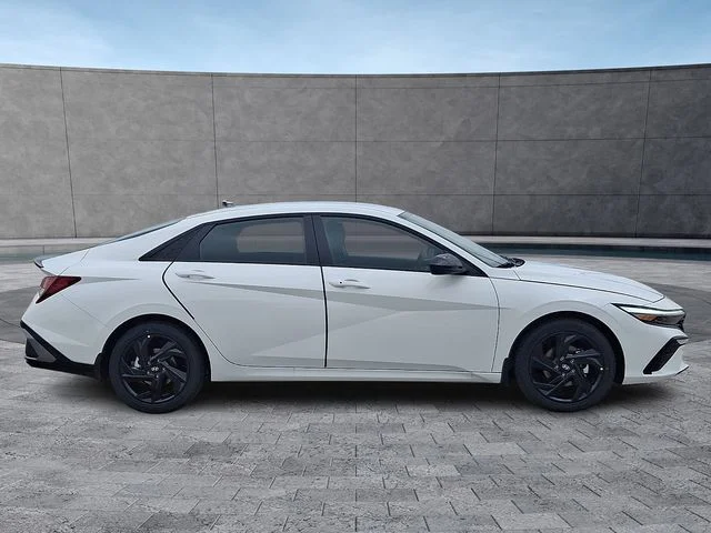 New 2026 White Hyundai SEL Sport image 8