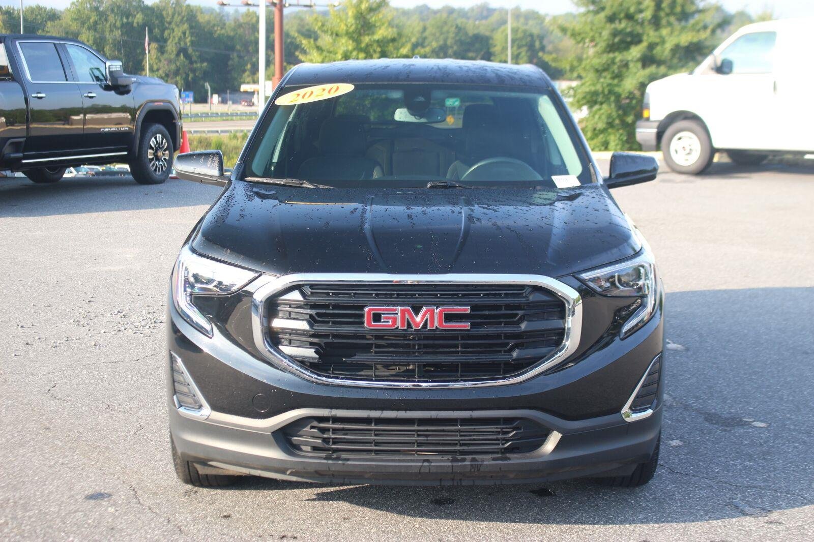 Used 2020 EBONY TWILIGHT METALLIC GMC SLE image 2