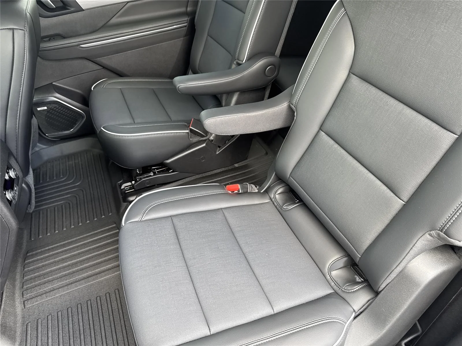 Used 2026 Moonstone Gray Metallic Buick Preferred image 30
