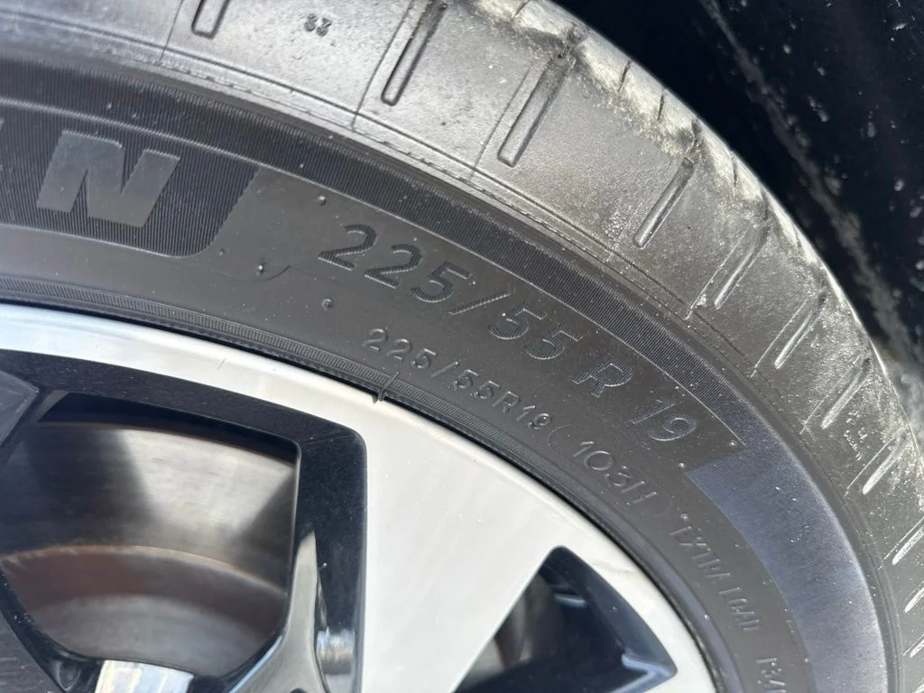 Used 2023 Black Ford Premium image 31