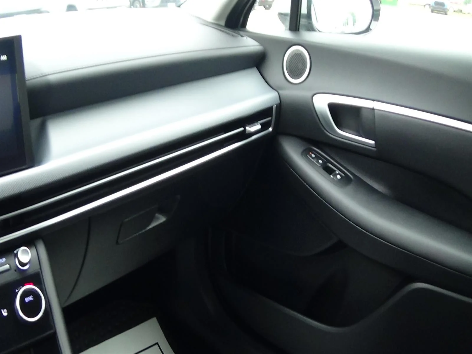 Used 2025 Aero Silver Metallic (t4a) Hyundai SEL image 27