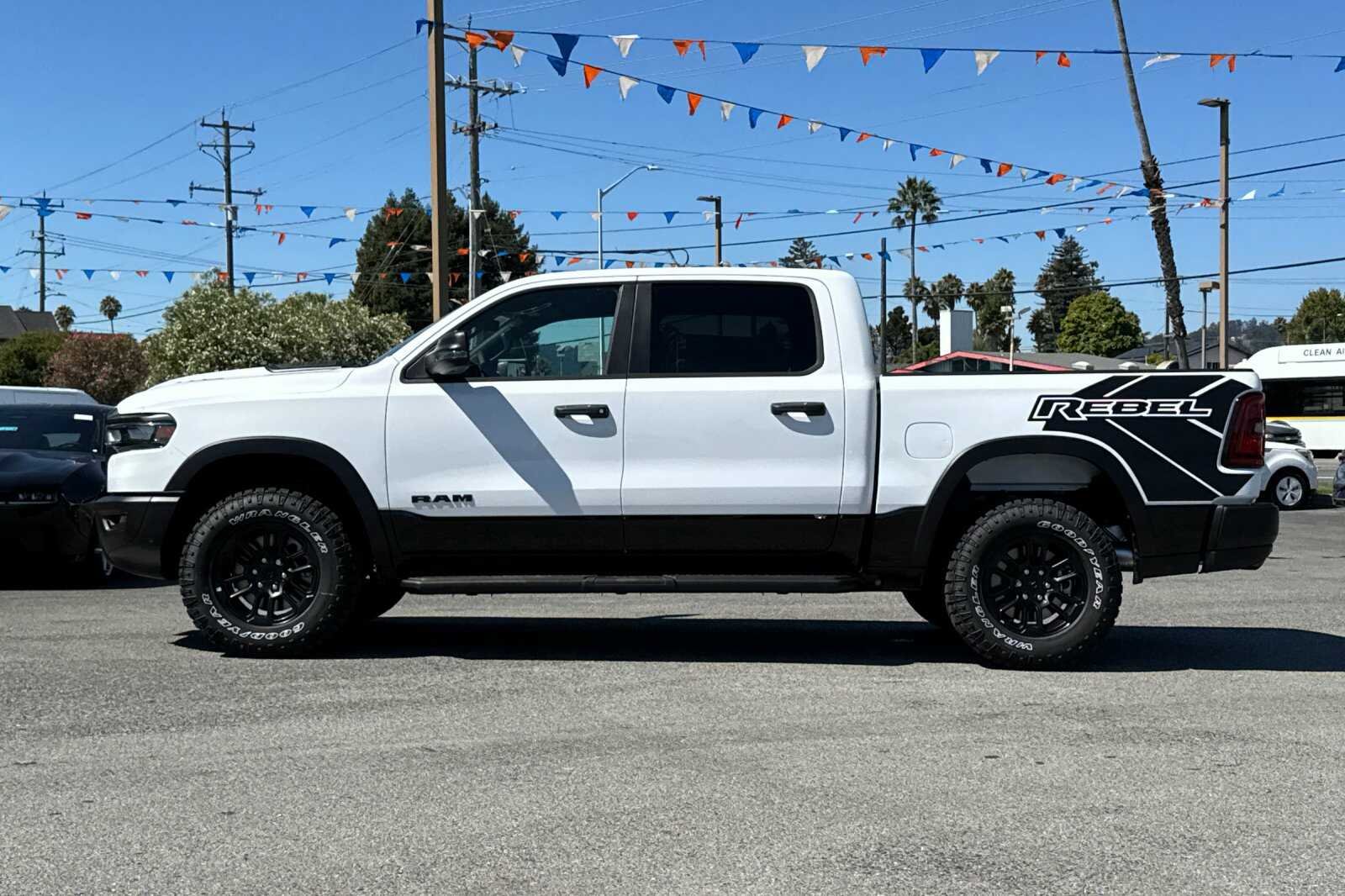 2026 RAM 1500 Rebel - Photo 24