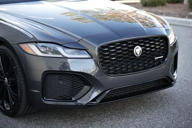 New 2024 Gray Jaguar R-Dynamic SE image 16