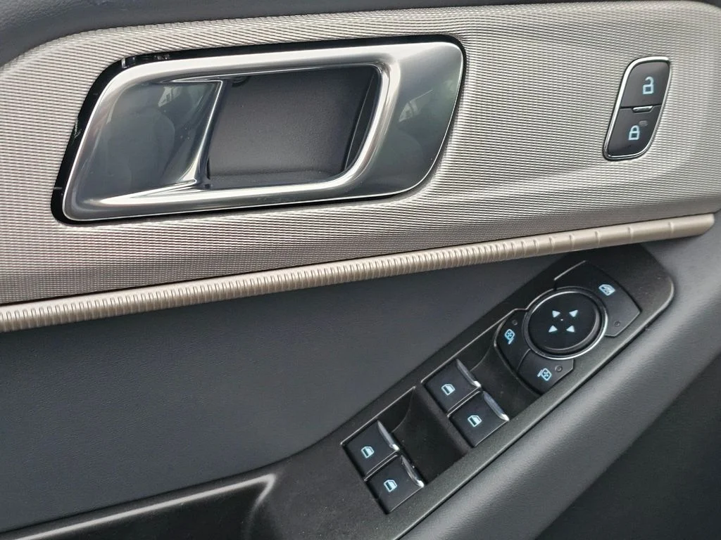 New 2026 Gray Ford Active image 22