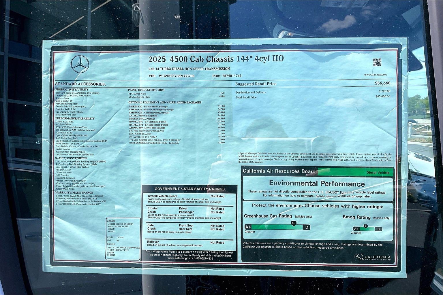 New 2025 Arctic White Mercedes-Benz Standard Roof image 18