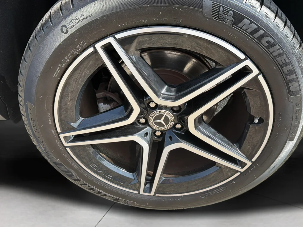 Used 2022 Black Mercedes-Benz GLS 450 image 9