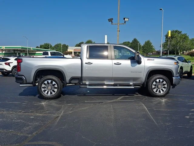 New 2026 Gray Chevrolet LT image 7