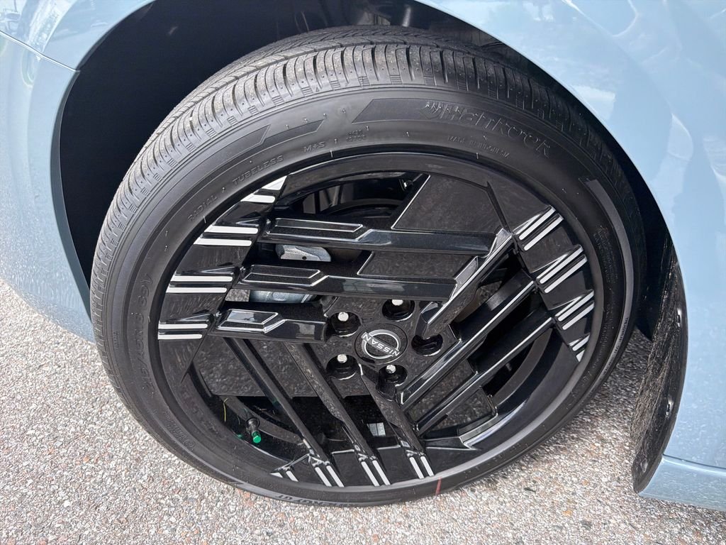 New 2026 Nissan Sentra SR 4D Sedan