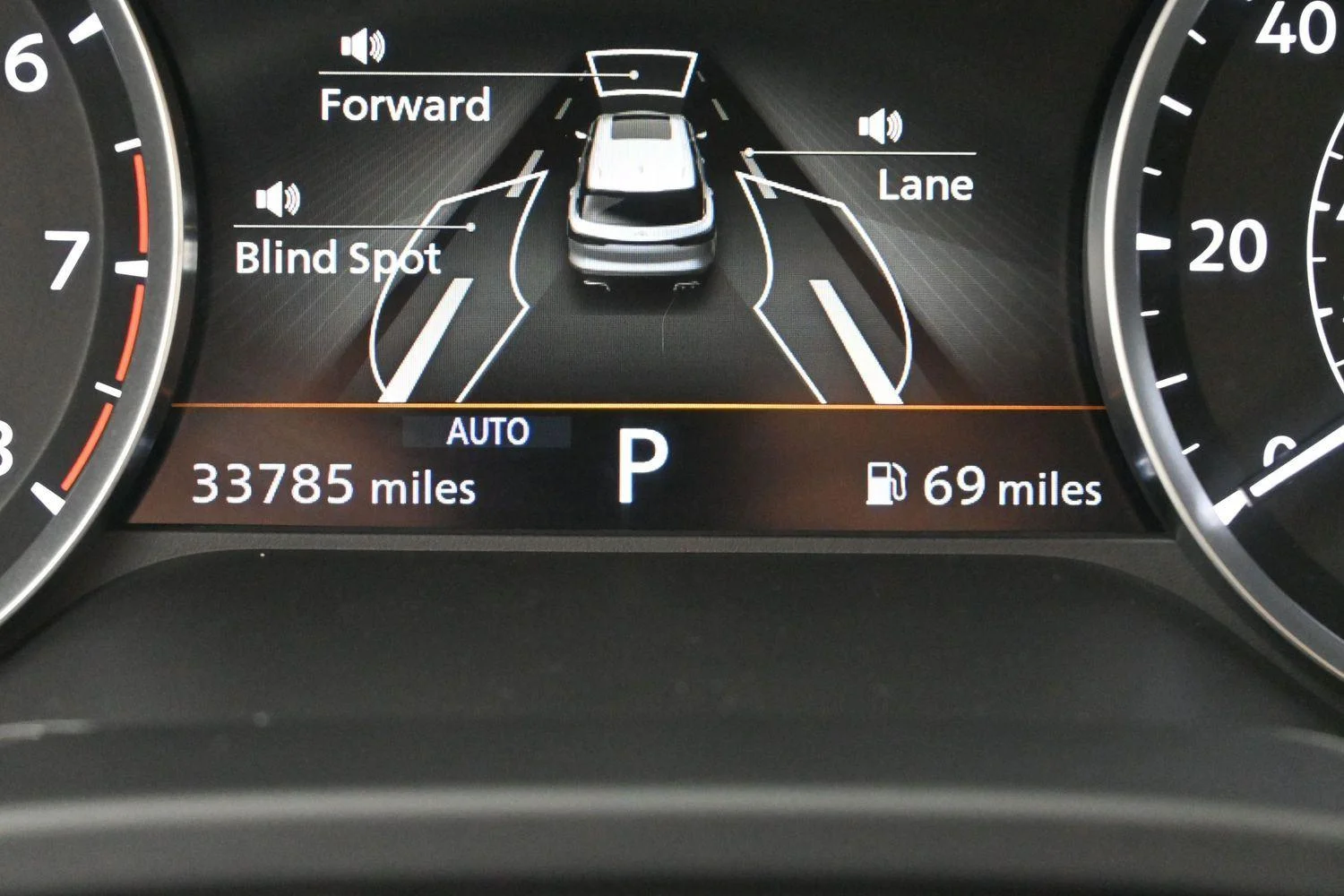 Used 2023 Black INFINITI PURE image 21