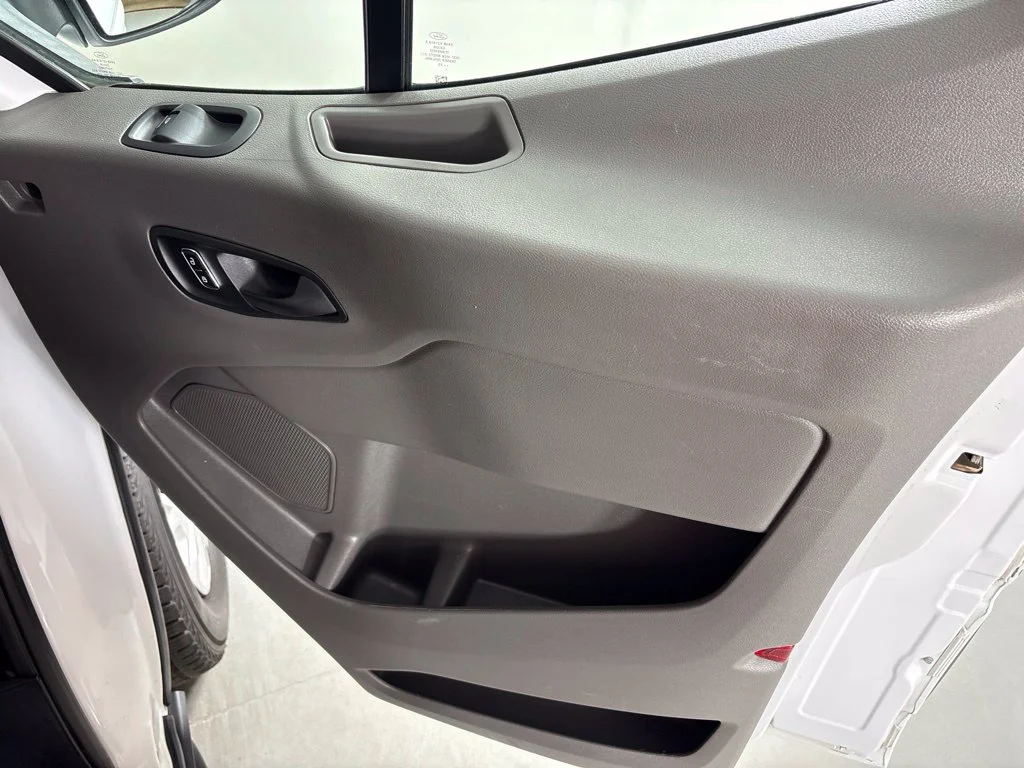 Used 2023 White Ford XLT image 18