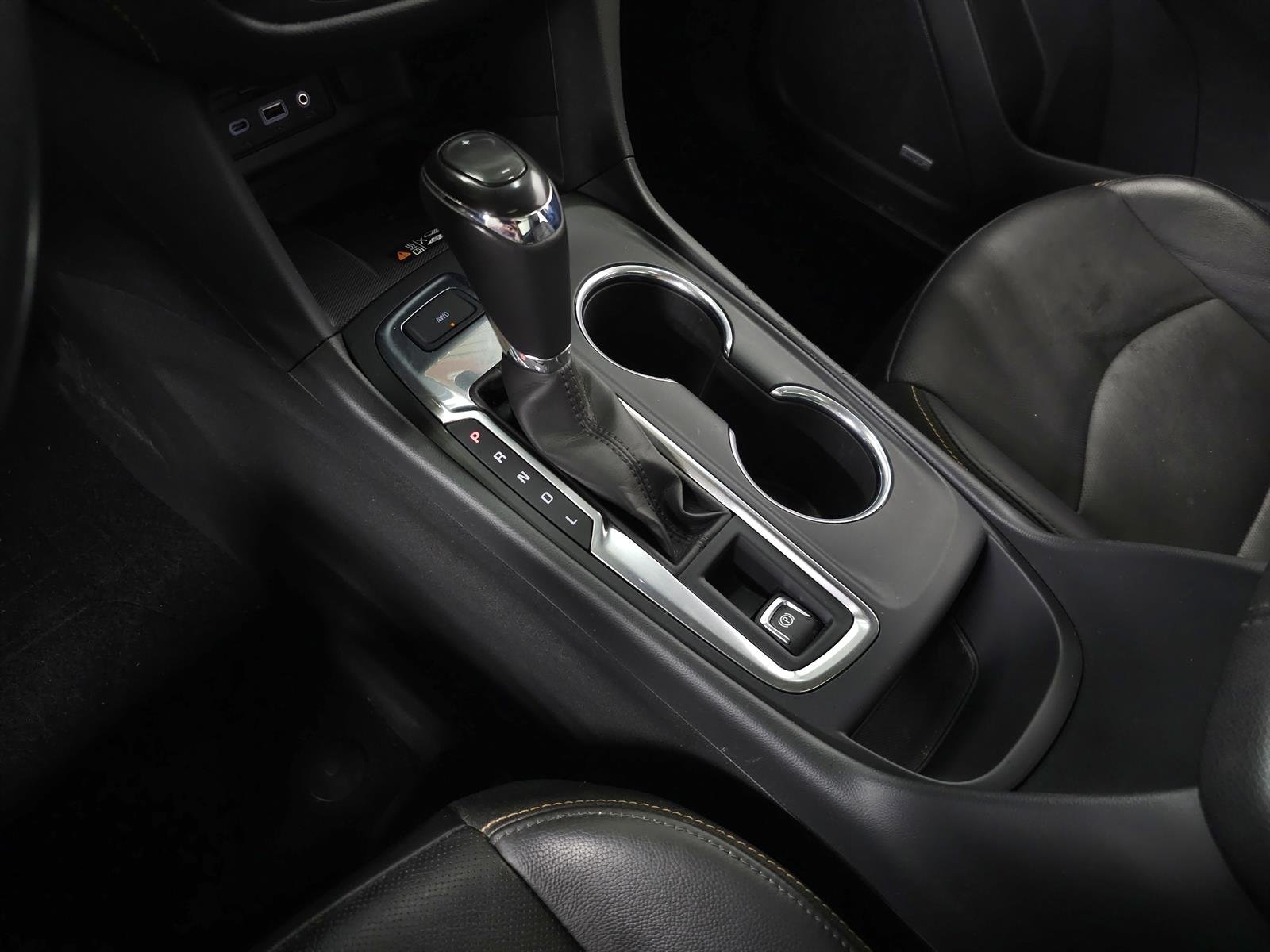 Used 2019 Red Chevrolet Premier image 33