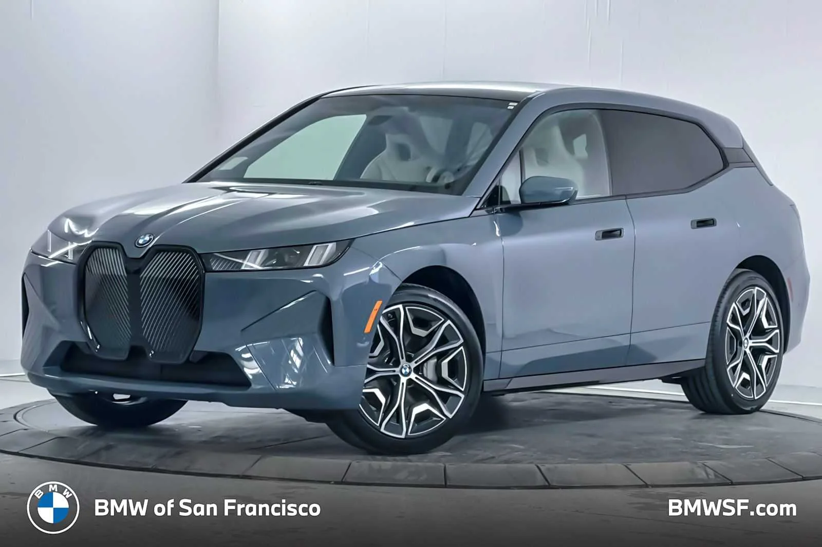 2026 BMW iX xDrive45's photo