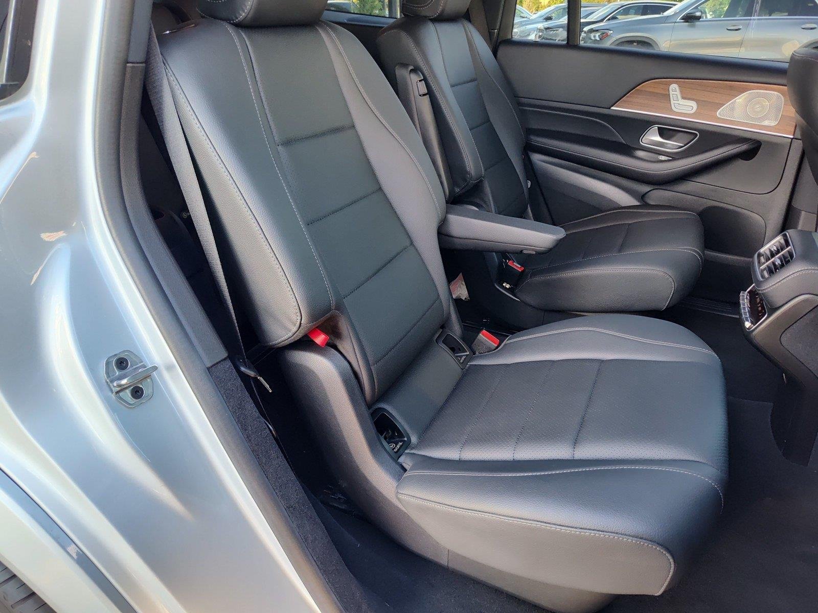 Used 2025 SILVER Mercedes-Benz GLS 450 image 27