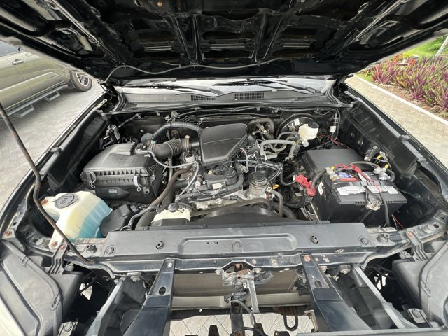 Used 2018  Toyota  image 11