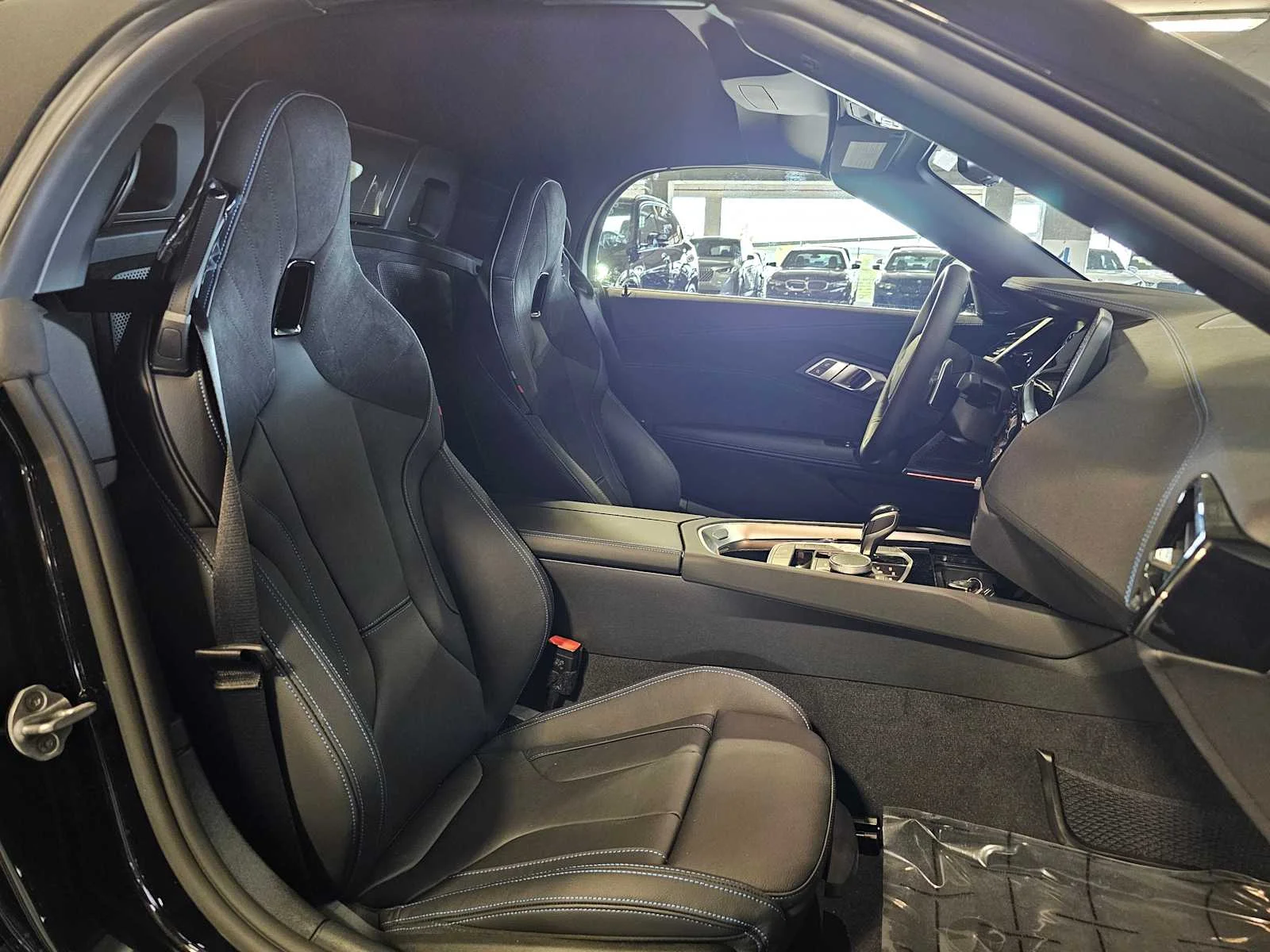 New 2026 Black Sapphire Metallic BMW sDrive30i image 27