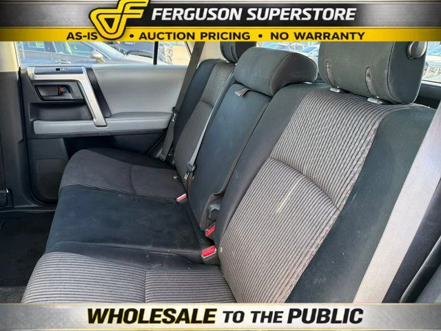 Used 2011 Silver Toyota SR5 image 20