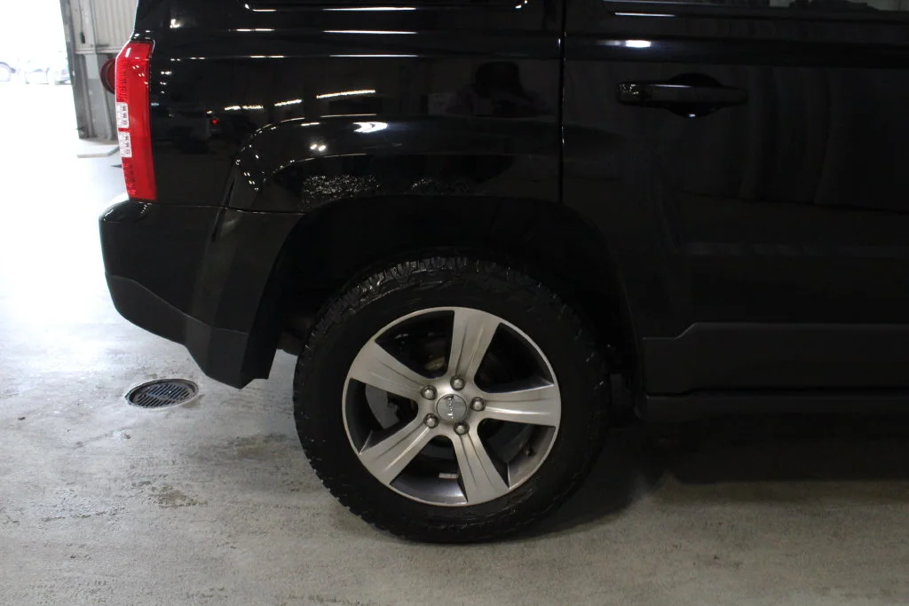 Used 2016 Black Jeep High Altitude image 25