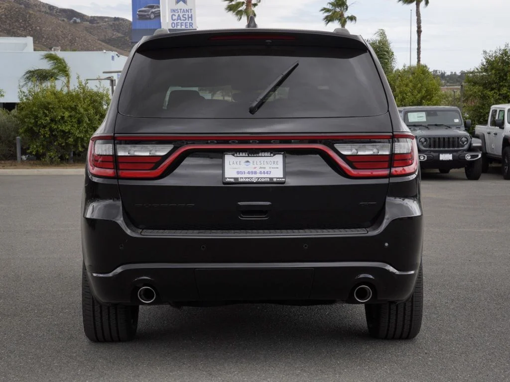 New 2026 Diamond Black Clear-Coat Exterior Paint Dodge GT image 4