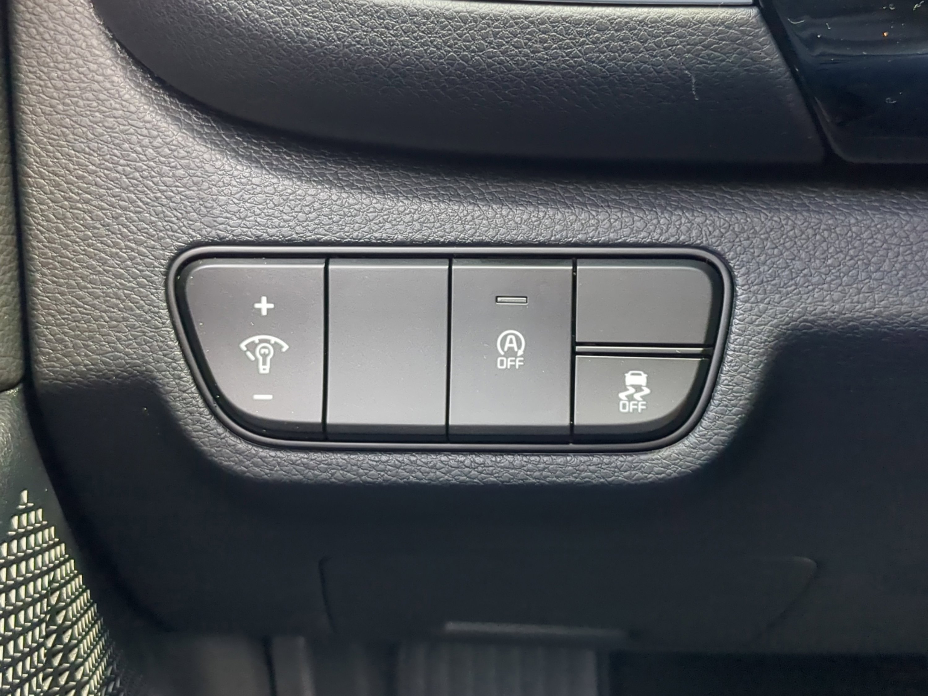 New 2026 Pluton Blue/Black Roof Kia S image 14
