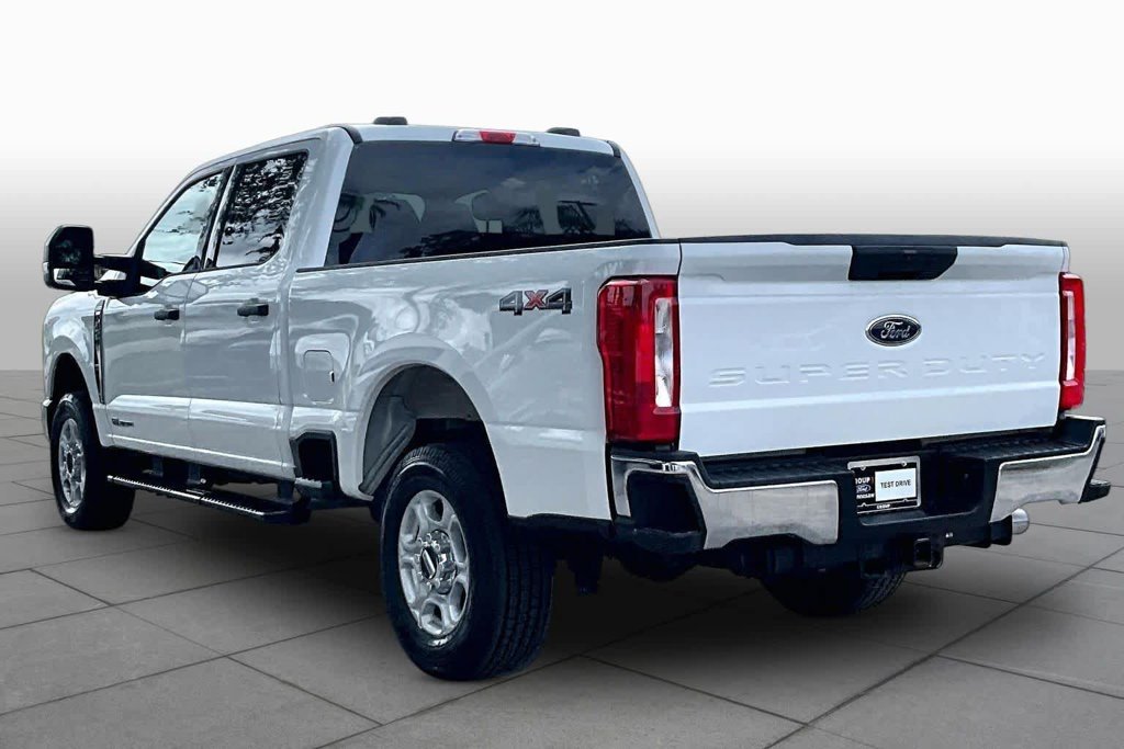 Used 2025 White Ford XLT image 12