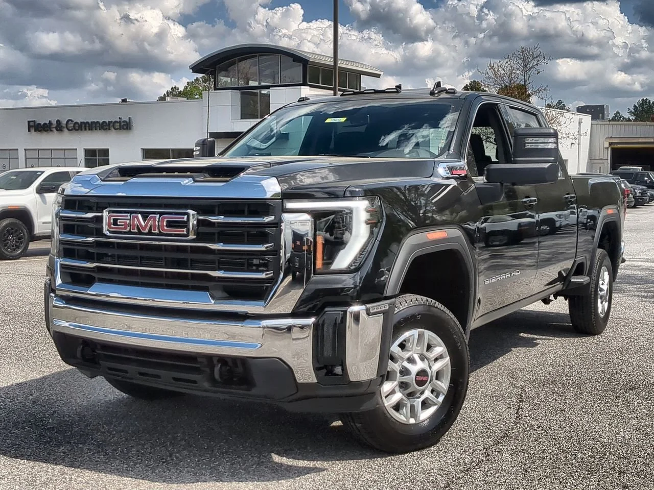 New 2026 Onyx Black GMC SLE image 1